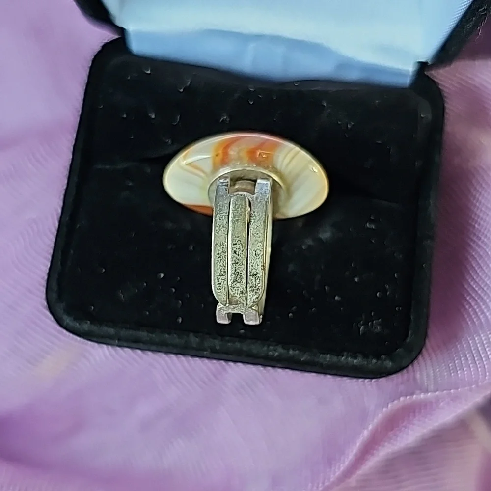 Ring - Picture 6 of 6